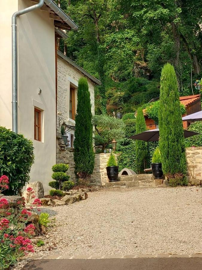 Les Allumettes D'Ecorsaint Luaran gambar